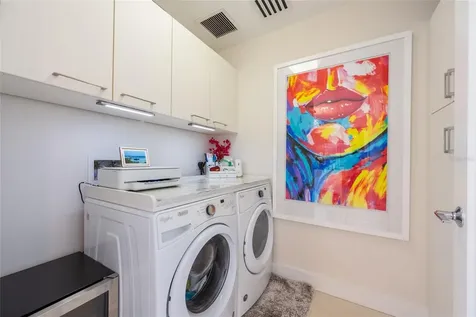 1155 N Gulfstream Avenue Sarasota FL 34236