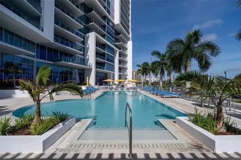 1155 N Gulfstream Avenue Sarasota FL 34236
