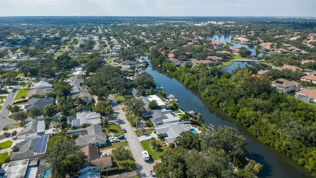 1113 45th Avenue NE St Petersburg FL 33703