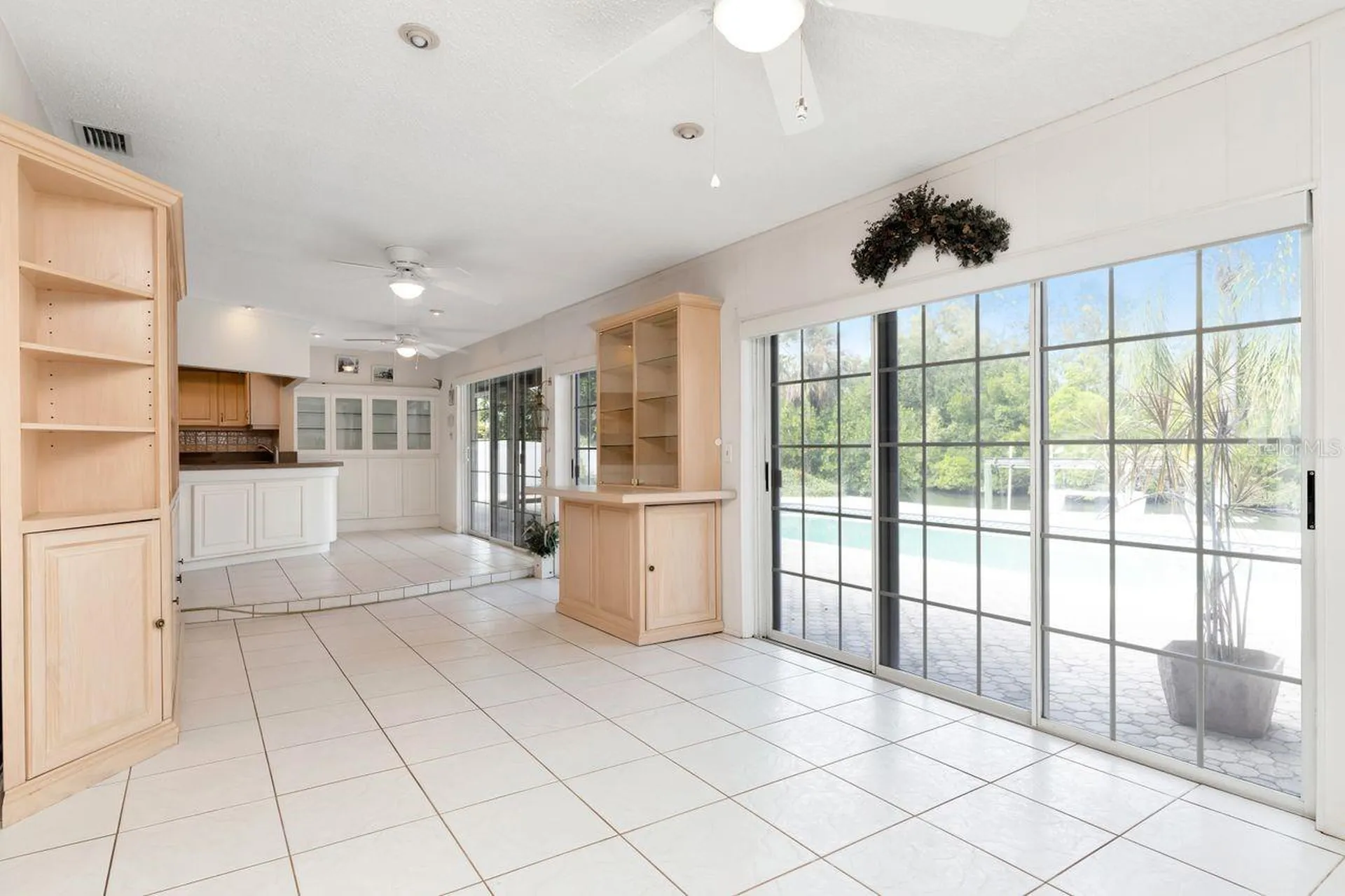1113 45th Avenue NE St Petersburg FL 33703
