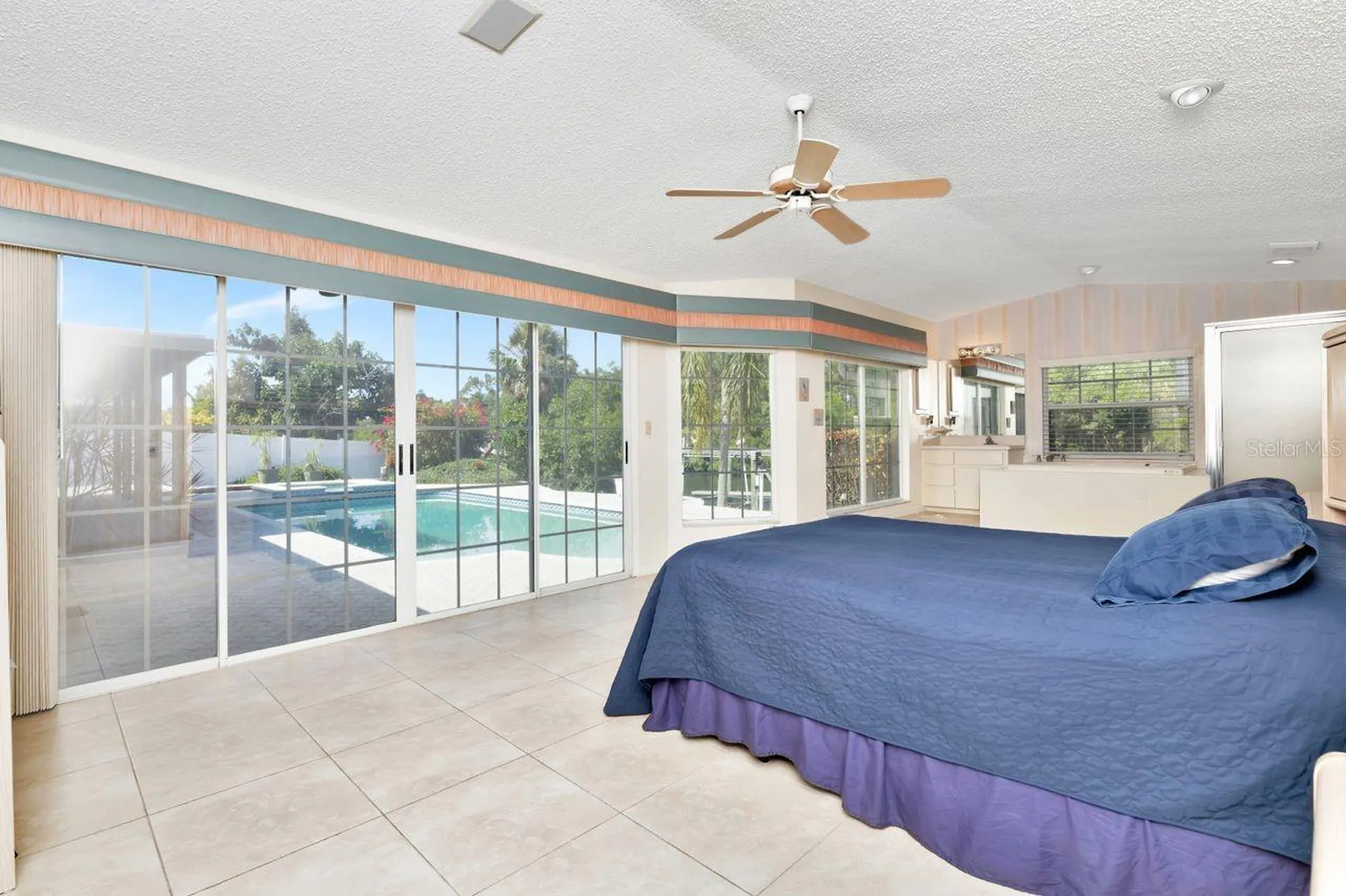 1113 45th Avenue NE St Petersburg FL 33703