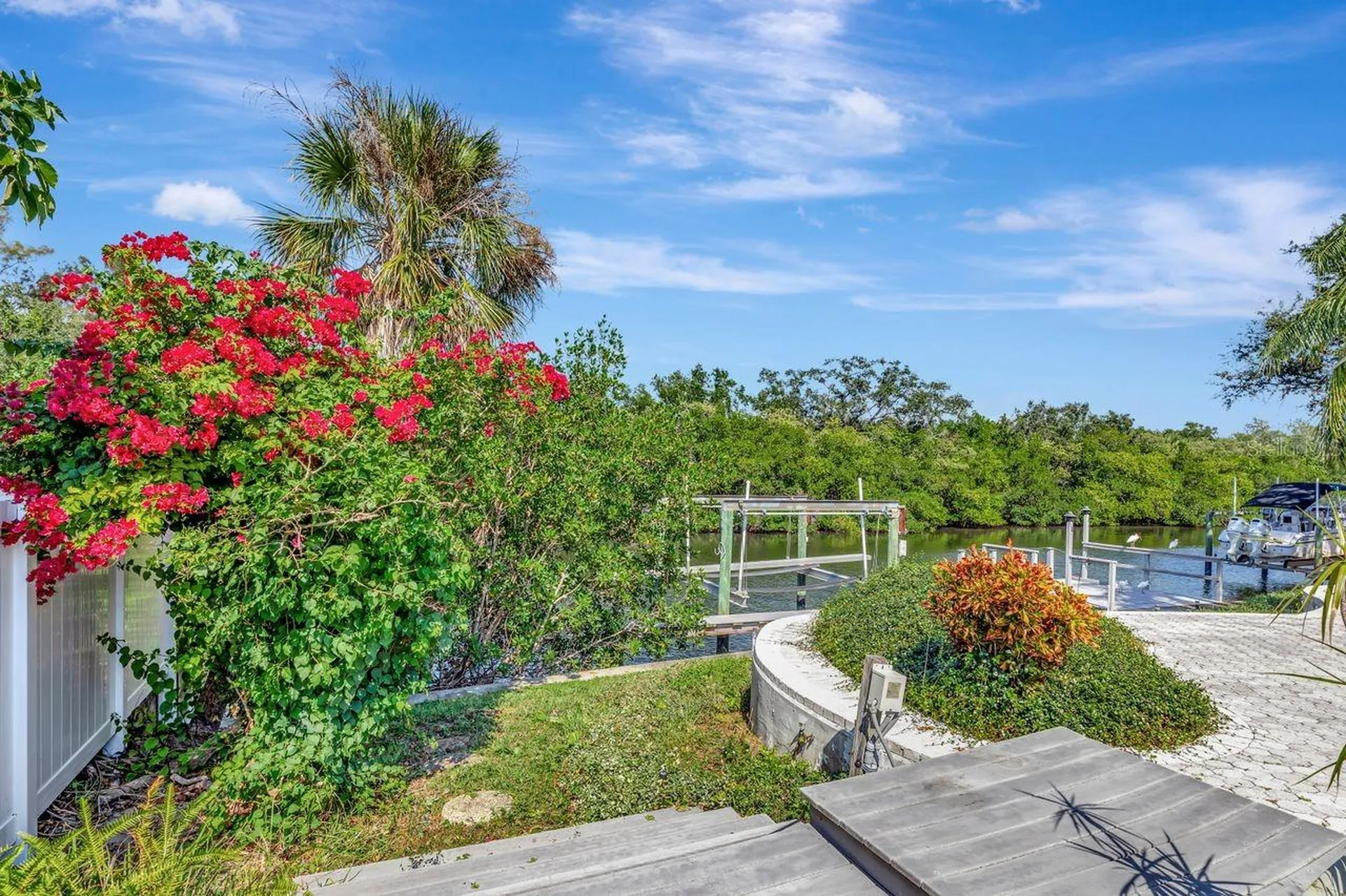 1113 45th Avenue NE St Petersburg FL 33703