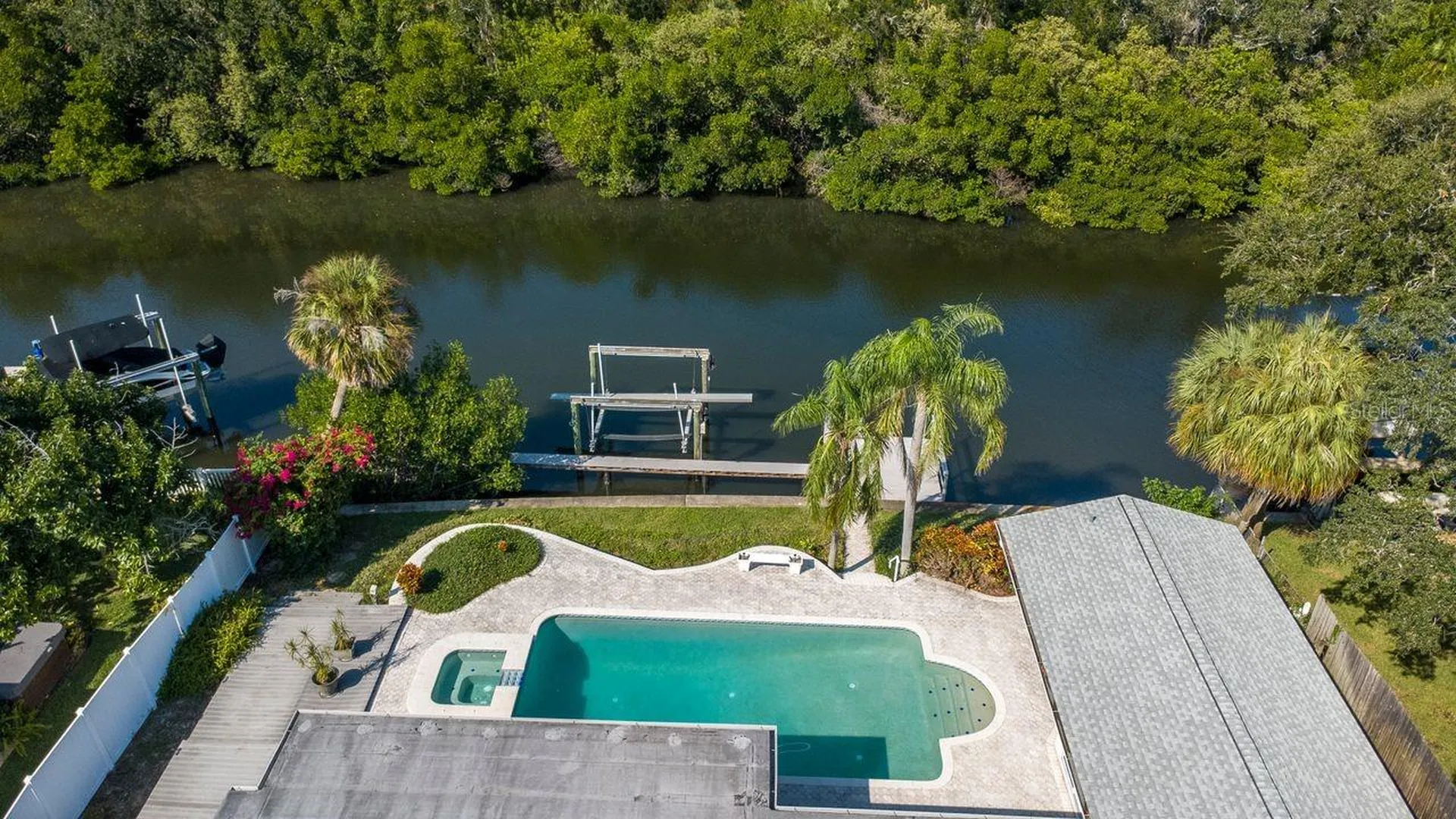 1113 45th Avenue NE St Petersburg FL 33703