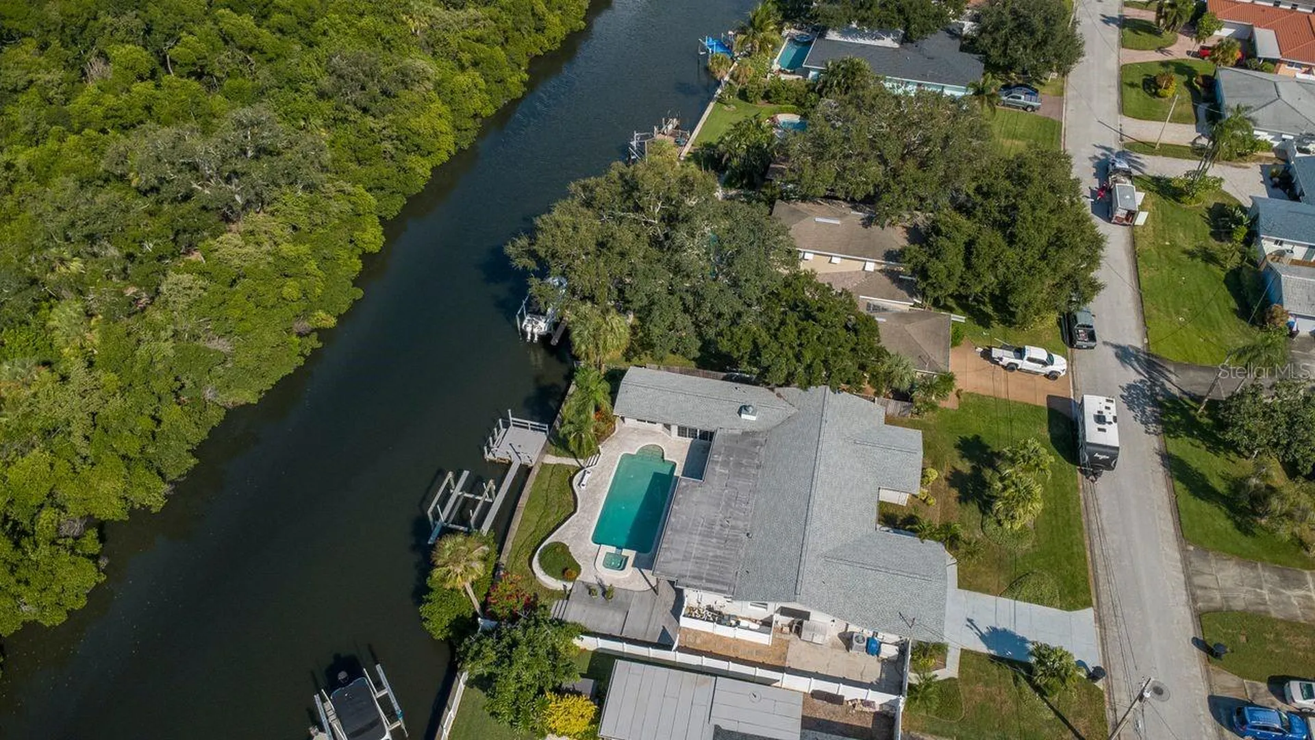 1113 45th Avenue NE St Petersburg FL 33703