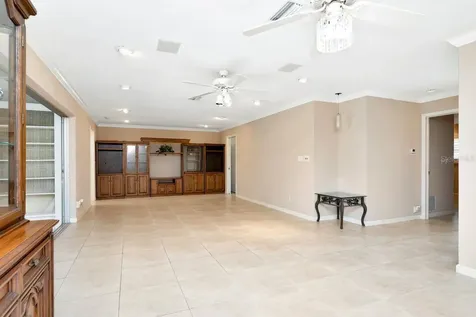 1113 45th Avenue NE St Petersburg FL 33703