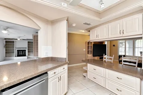 1113 45th Avenue NE St Petersburg FL 33703