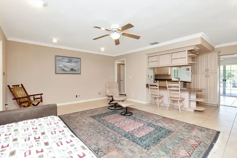 1113 45th Avenue NE St Petersburg FL 33703