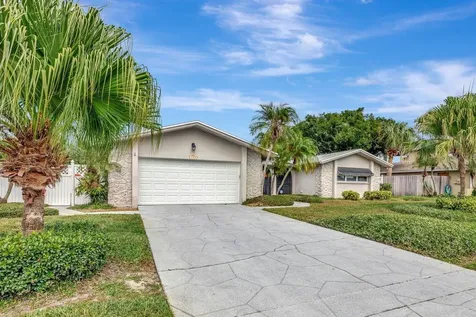 1113 45th Avenue NE St Petersburg FL 33703