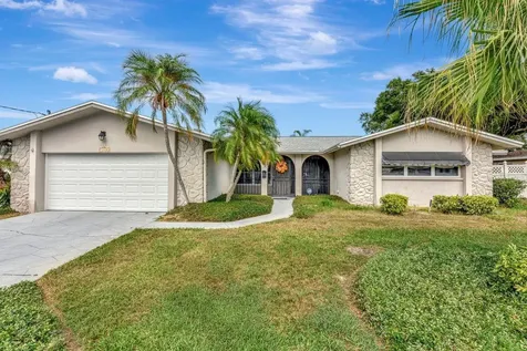 1113 45th Avenue NE St Petersburg FL 33703