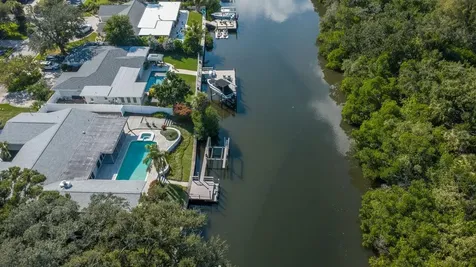 1113 45th Avenue NE St Petersburg FL 33703