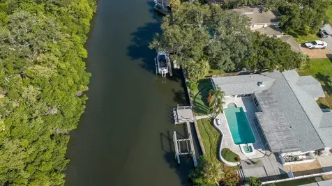 1113 45th Avenue NE St Petersburg FL 33703