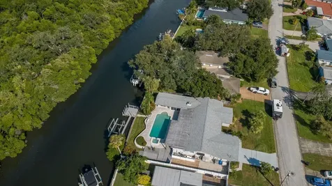 1113 45th Avenue NE St Petersburg FL 33703