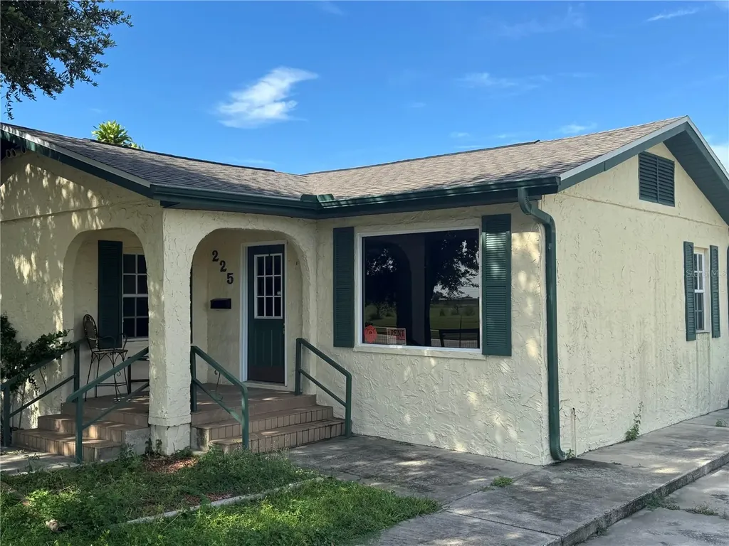225 N Scenic Highway Frostproof FL 33843
