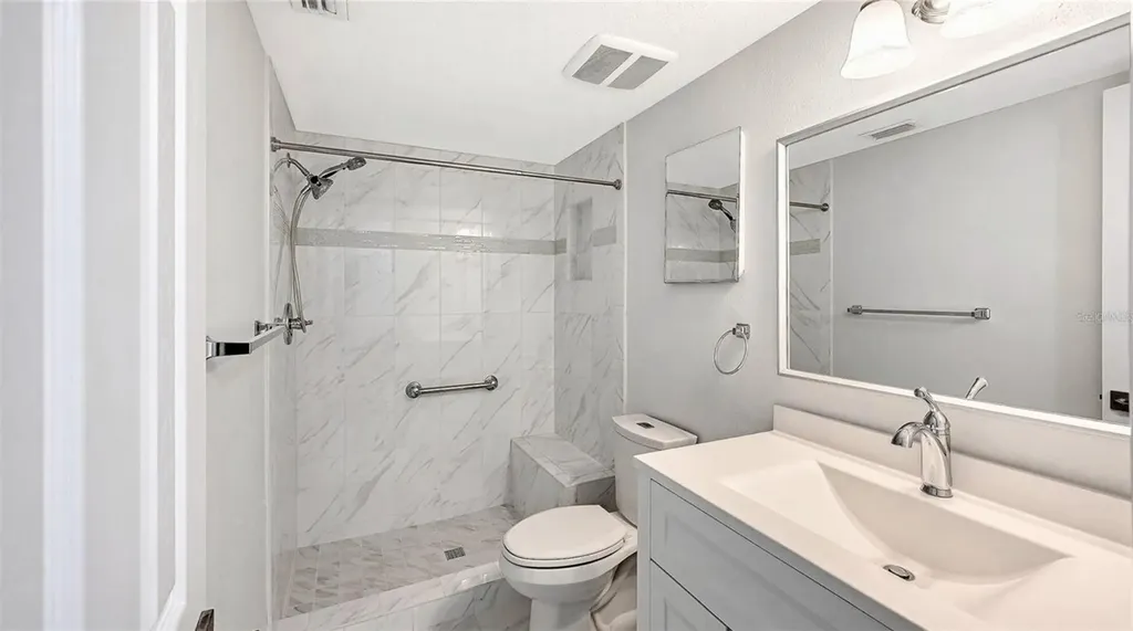4976 Gulf Of Mexico Drive Longboat Key FL 34228