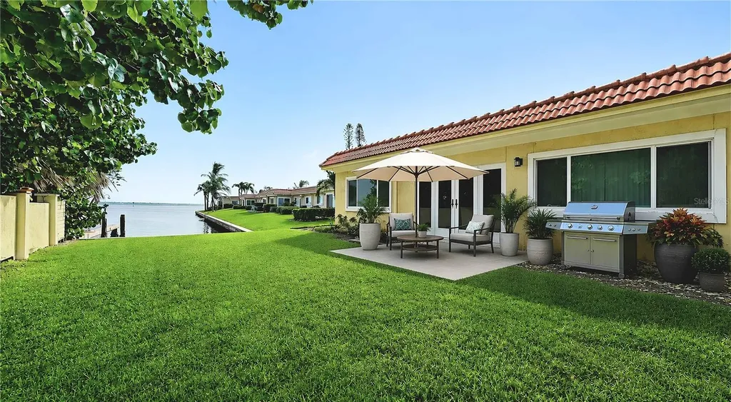 4976 Gulf Of Mexico Drive Longboat Key FL 34228