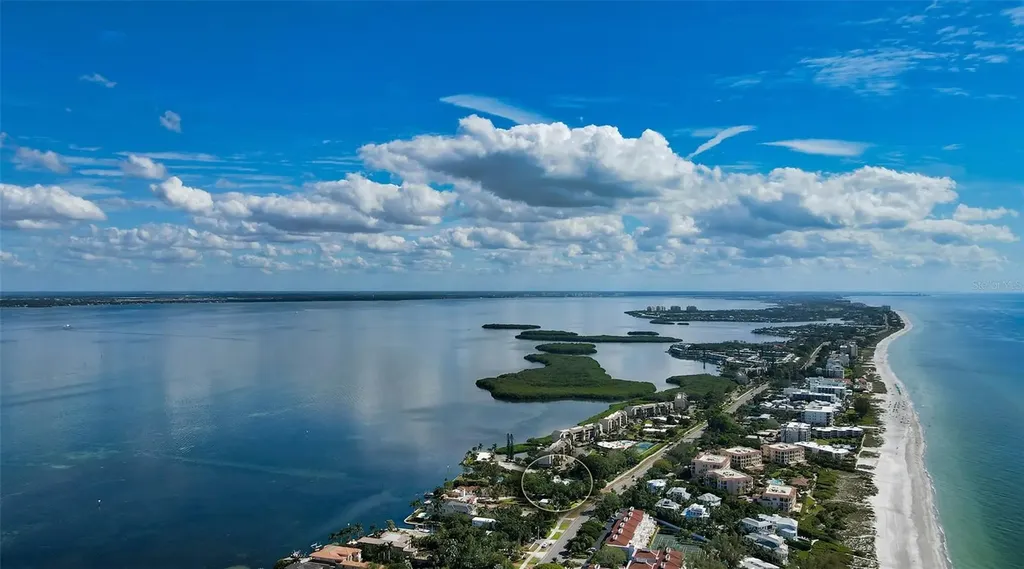 4976 Gulf Of Mexico Drive Longboat Key FL 34228