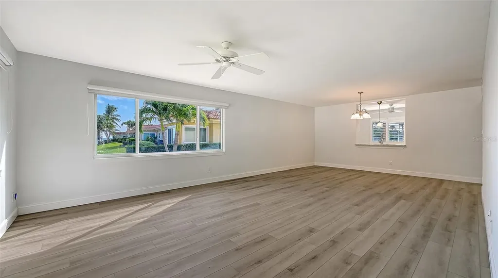 4976 Gulf Of Mexico Drive Longboat Key FL 34228