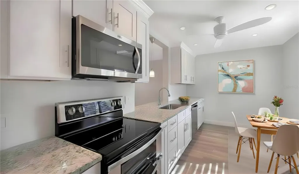 4976 Gulf Of Mexico Drive Longboat Key FL 34228