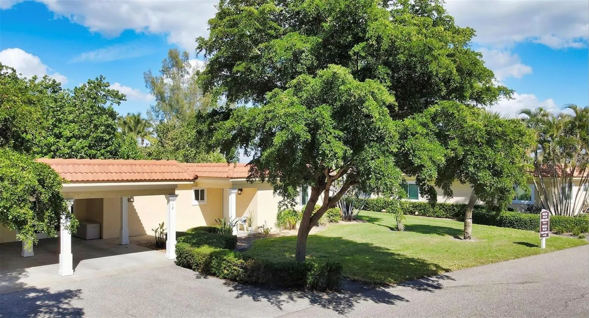 4976 Gulf Of Mexico Drive Longboat Key FL 34228