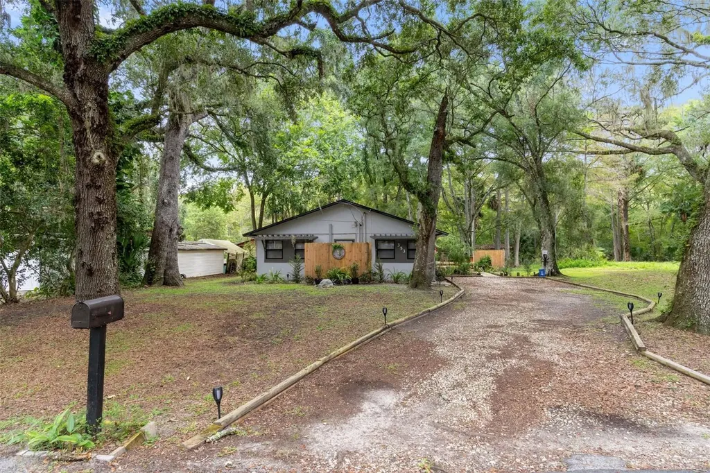 353 N Robin Hood Road Inverness FL 34450