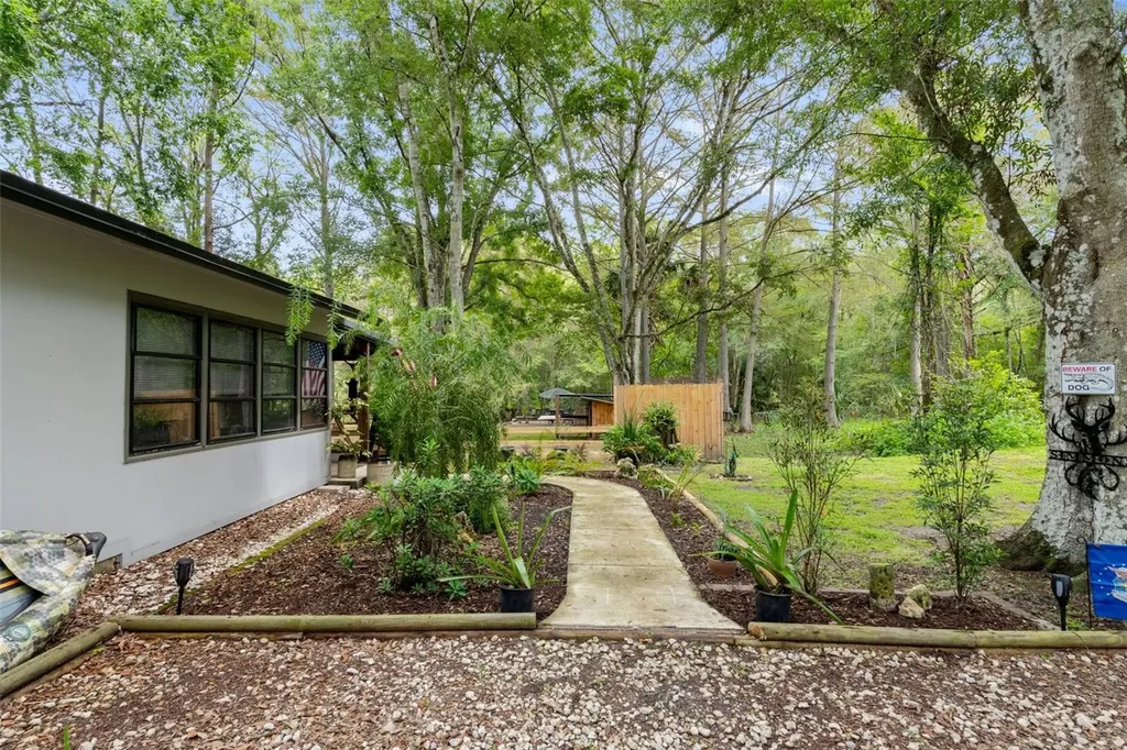353 N Robin Hood Road Inverness FL 34450