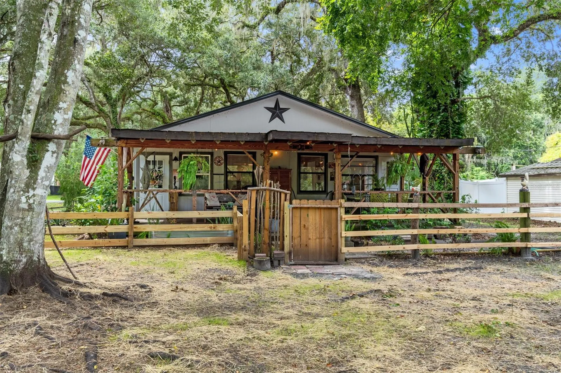 353 N Robin Hood Road Inverness FL 34450
