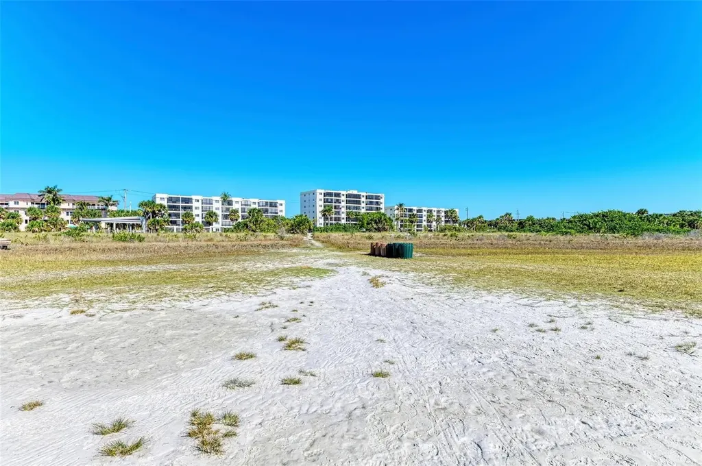 797 Beach Road Sarasota FL 34242