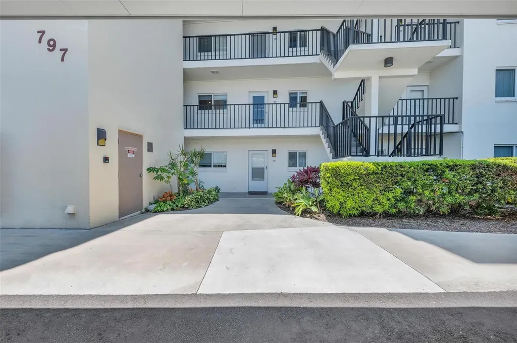 797 Beach Road Sarasota FL 34242