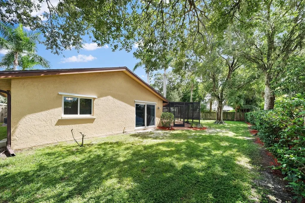 2442 Arborfield Square Sarasota FL 34235