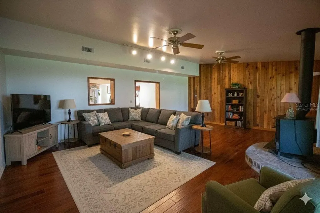 108 Orange Drive Sanford FL 32773