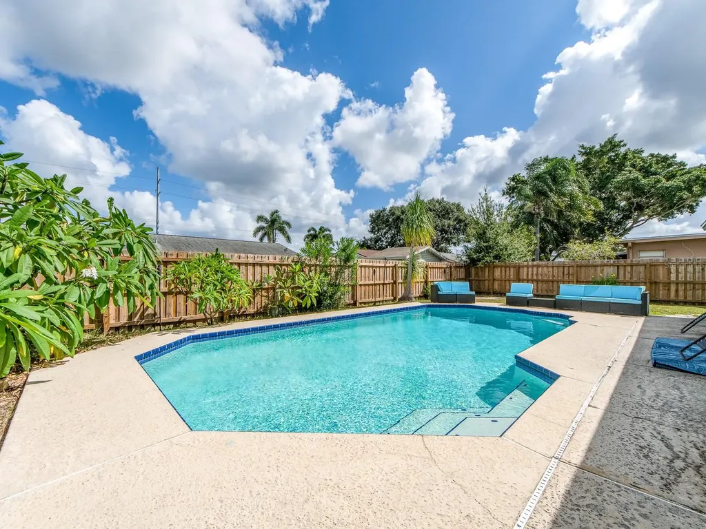 1832 Seton Drive Clearwater FL 33763