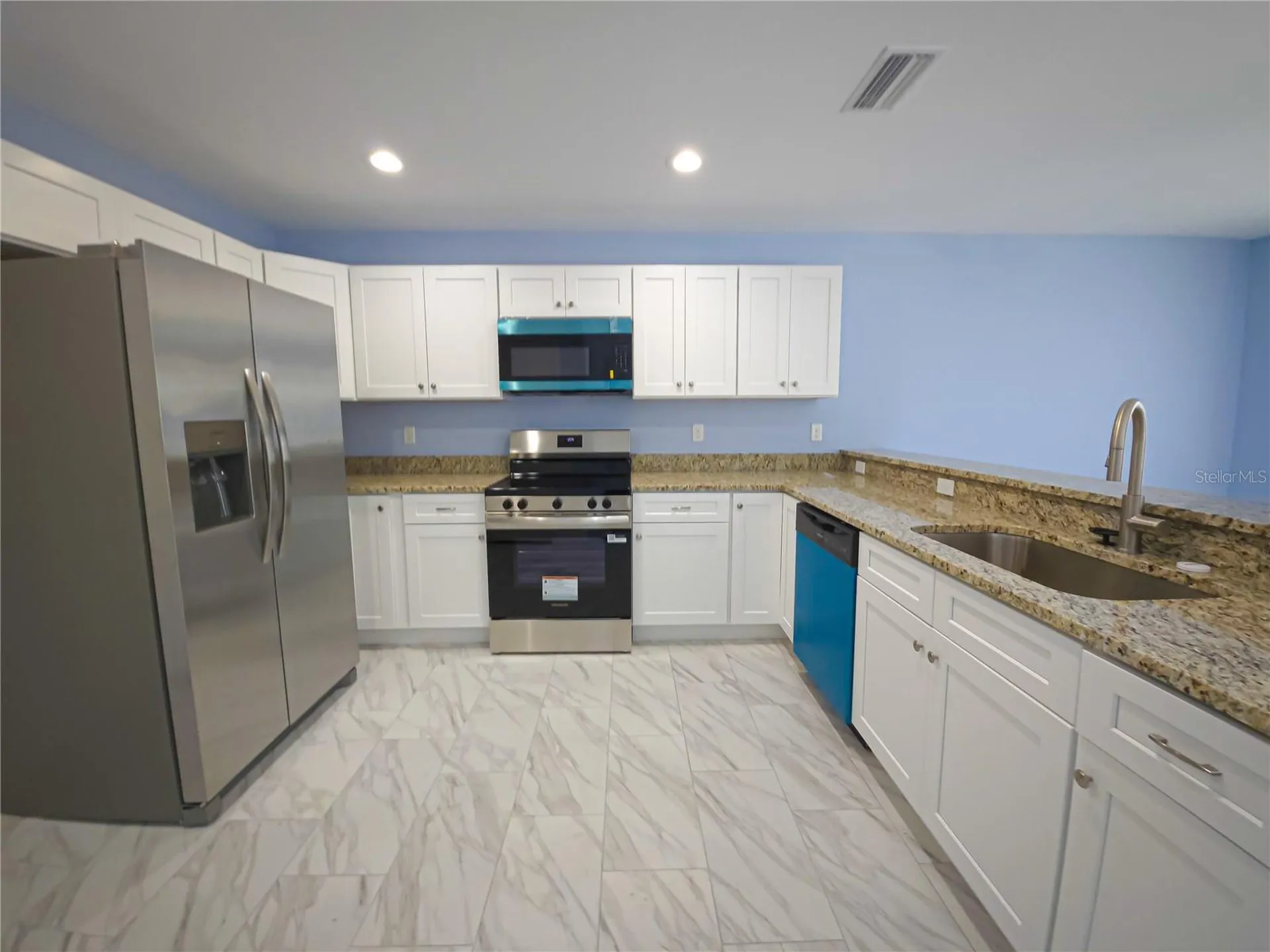 450 Kemper Avenue Lake Placid FL 33852