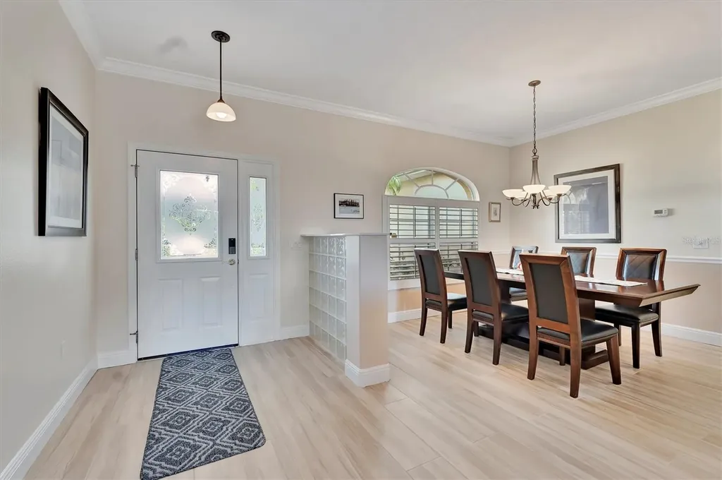 6738 Peach Tree Creek Road Bradenton FL 34203