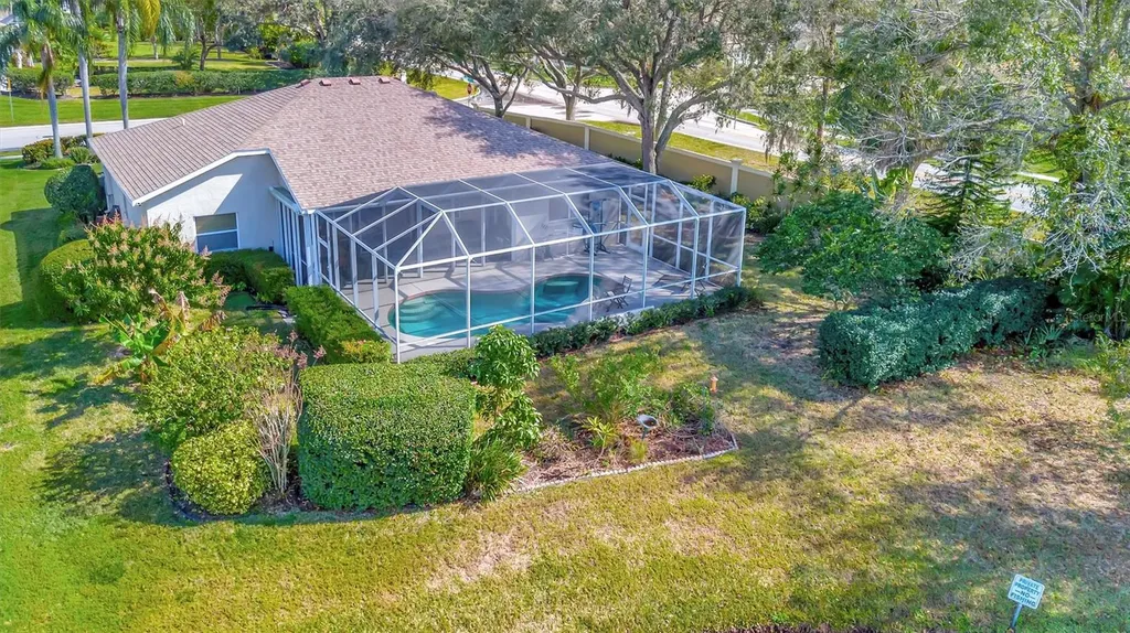 6738 Peach Tree Creek Road Bradenton FL 34203