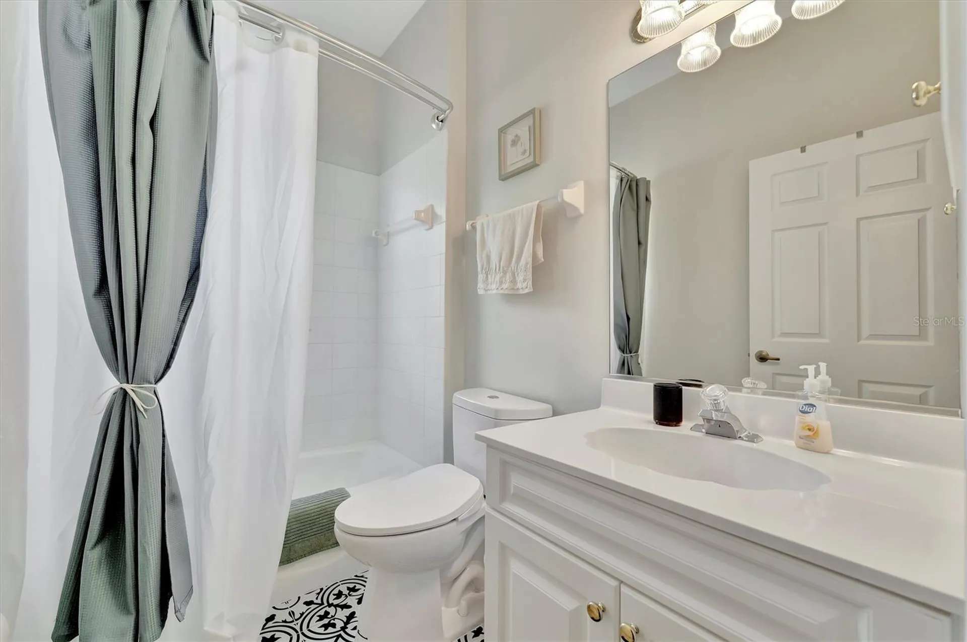 6738 Peach Tree Creek Road Bradenton FL 34203