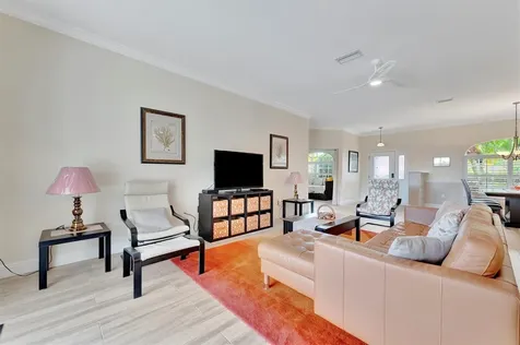 6738 Peach Tree Creek Road Bradenton FL 34203