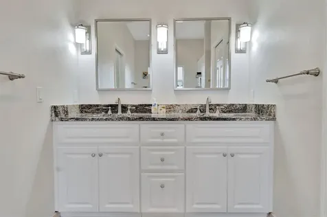 6738 Peach Tree Creek Road Bradenton FL 34203