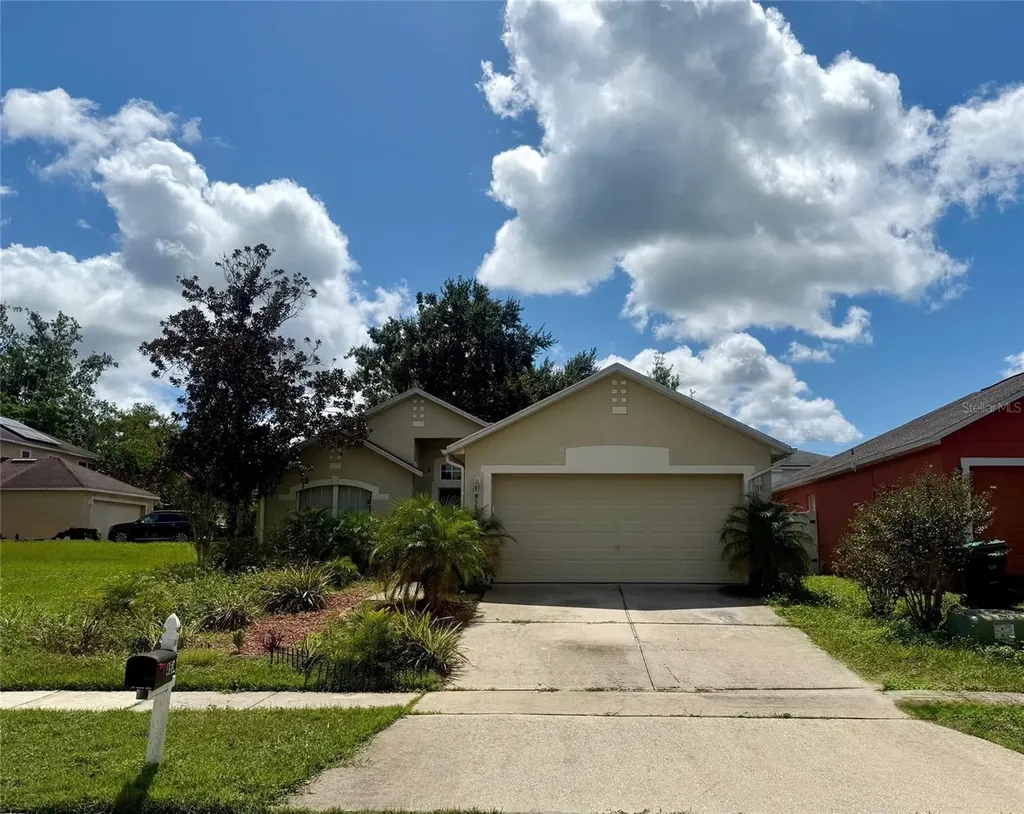 453 Dominish Estates Drive Apopka FL 32712