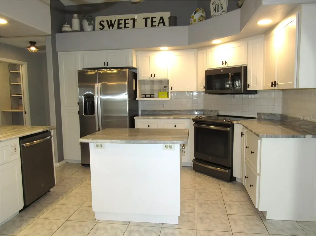 23081 Ambassador Avenue Port Charlotte FL 33954