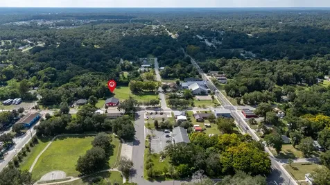 918 S Adelle Avenue Deland FL 32720