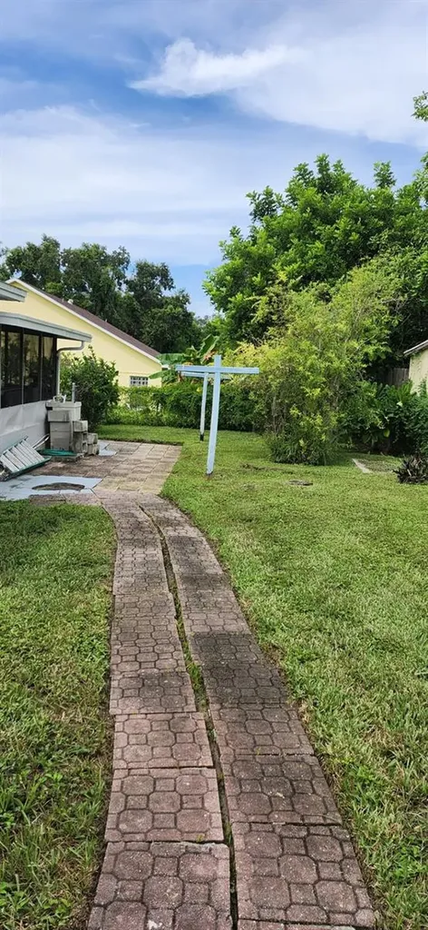 1010 Gulf Road Tarpon Springs FL 34689