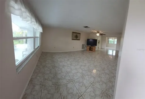 1010 Gulf Road Tarpon Springs FL 34689