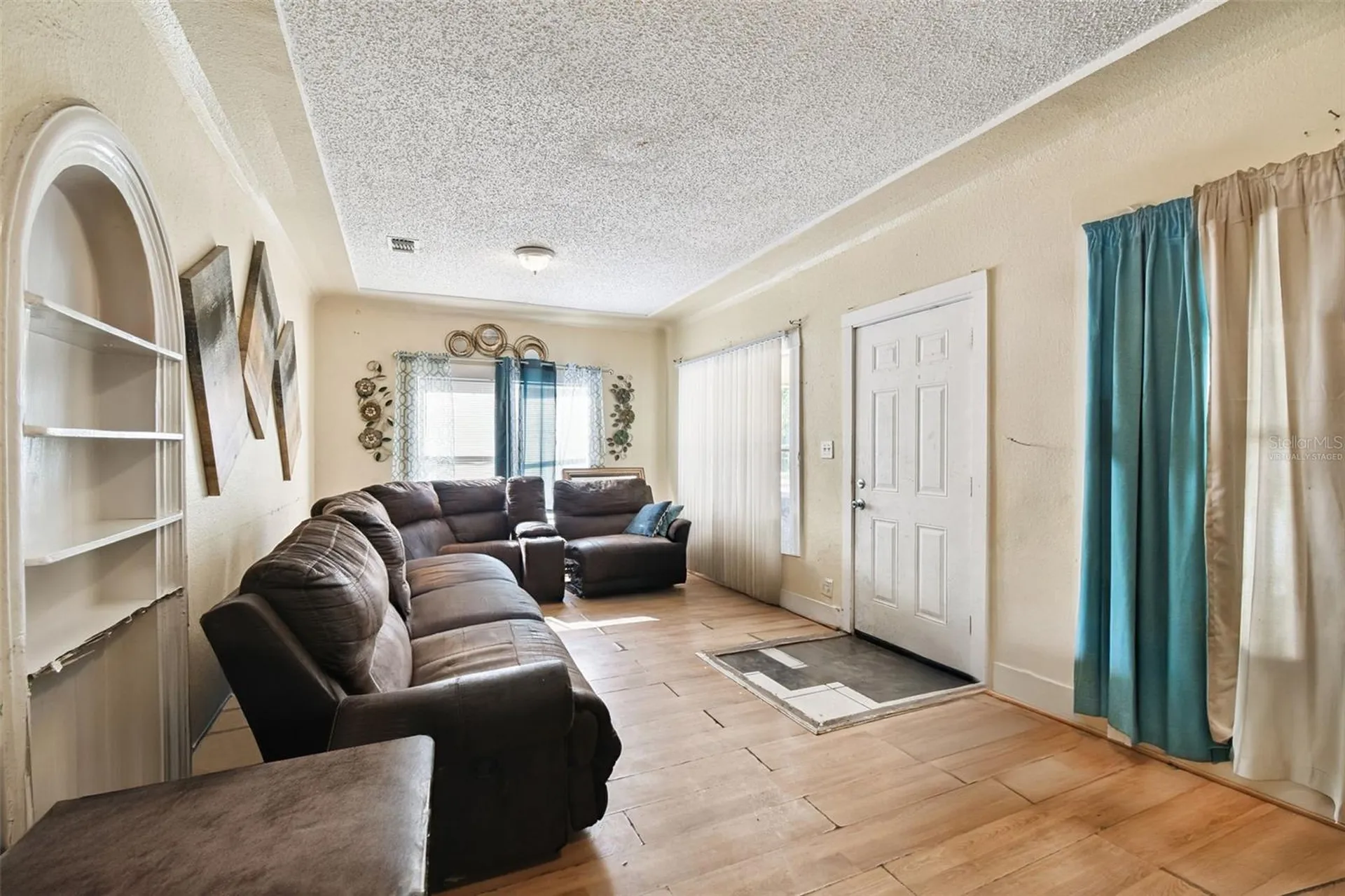 3417 E Lake Avenue Tampa FL 33610