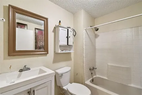 3417 E Lake Avenue Tampa FL 33610