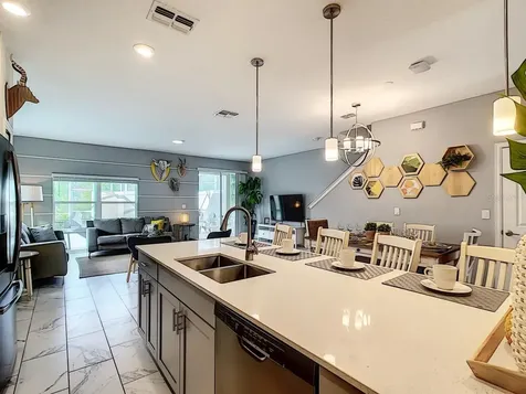 302 Ocean Course Avenue Davenport FL 33896
