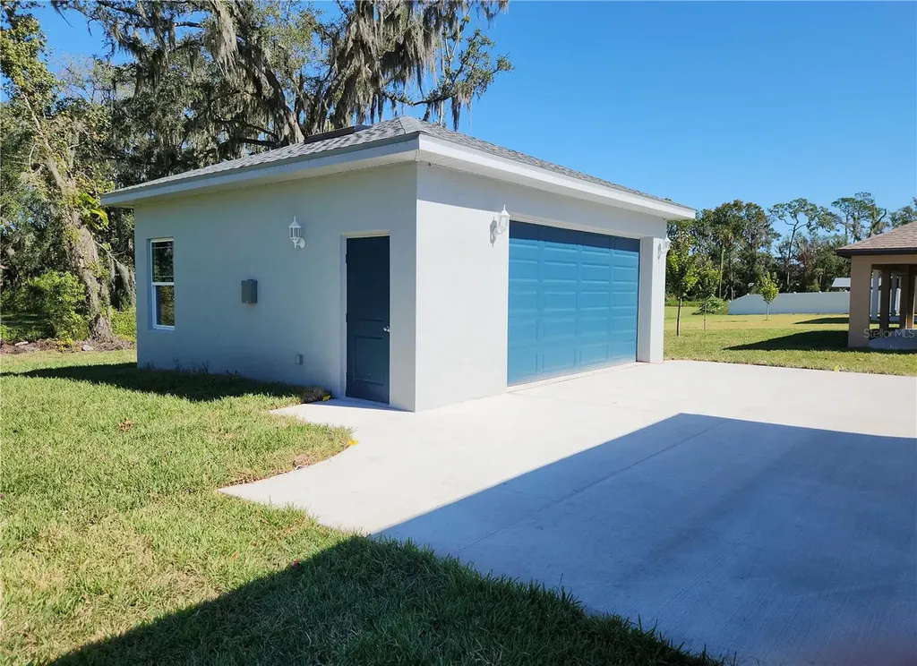 416 Shannon Estates Court Plant City FL 33563