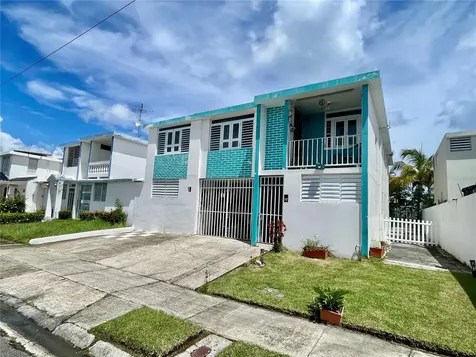 303 Coral Street Rio Grande PR 00745