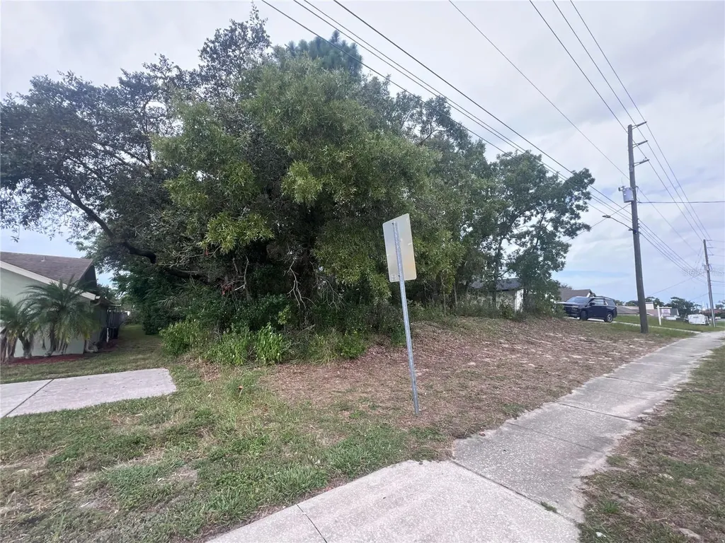 2469 Mariner Boulevard Spring Hill FL 34609