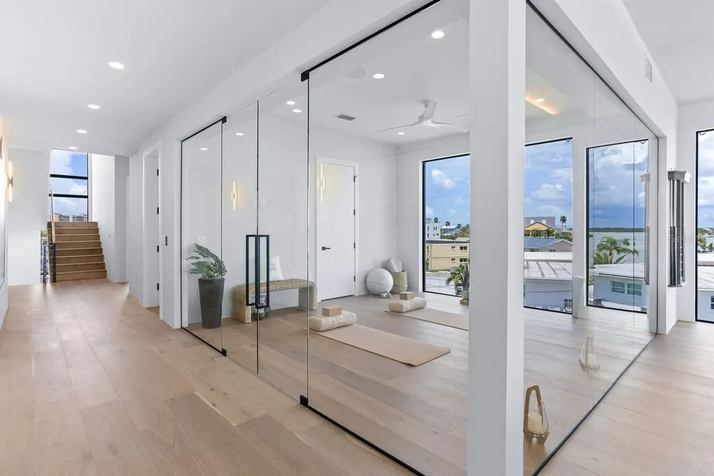 445 129th Avenue E Madeira Beach FL 33708