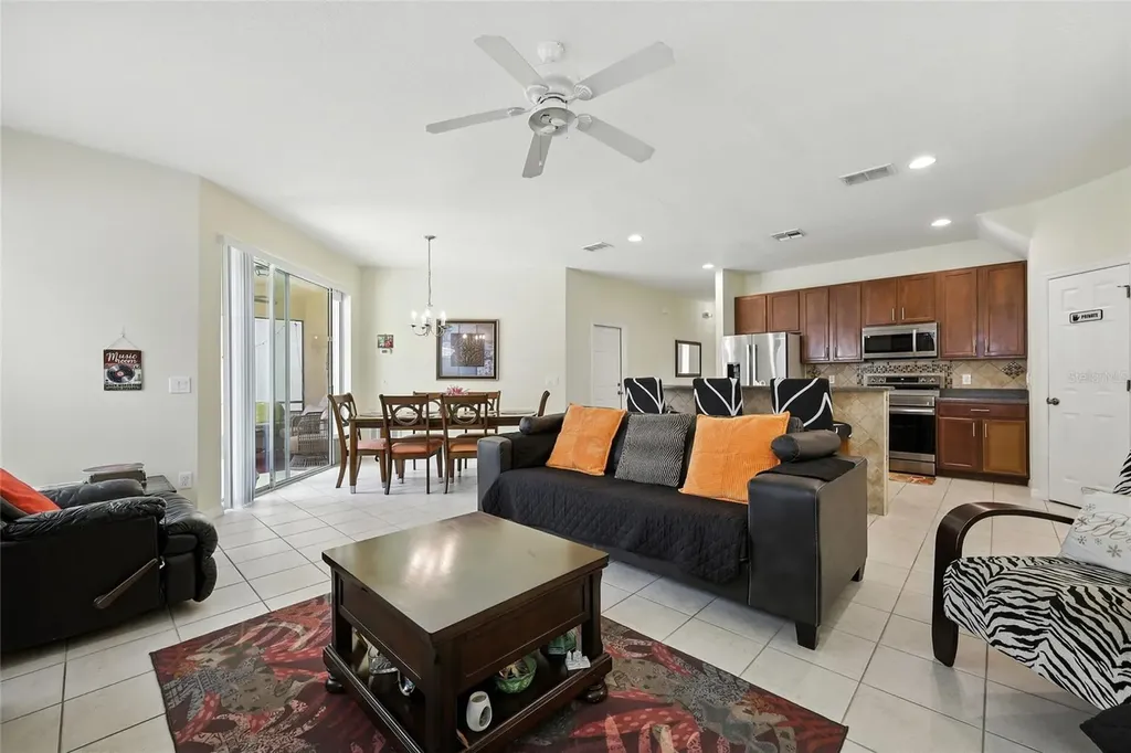 121 Las Fuentes Drive Kissimmee FL 34746